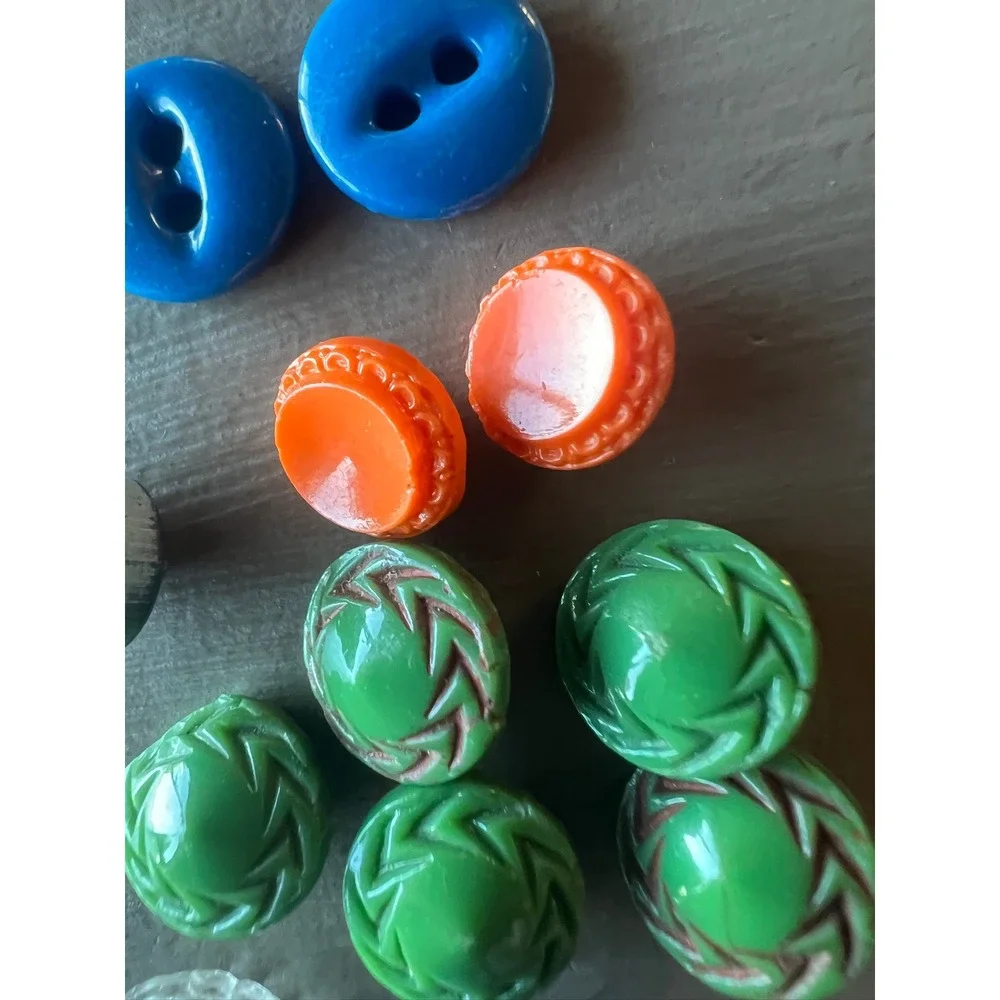 Vintage‎ Glass Buttons Lot 12pc Carved Art Deco Czech Retro Upcycled MCM Crafts
